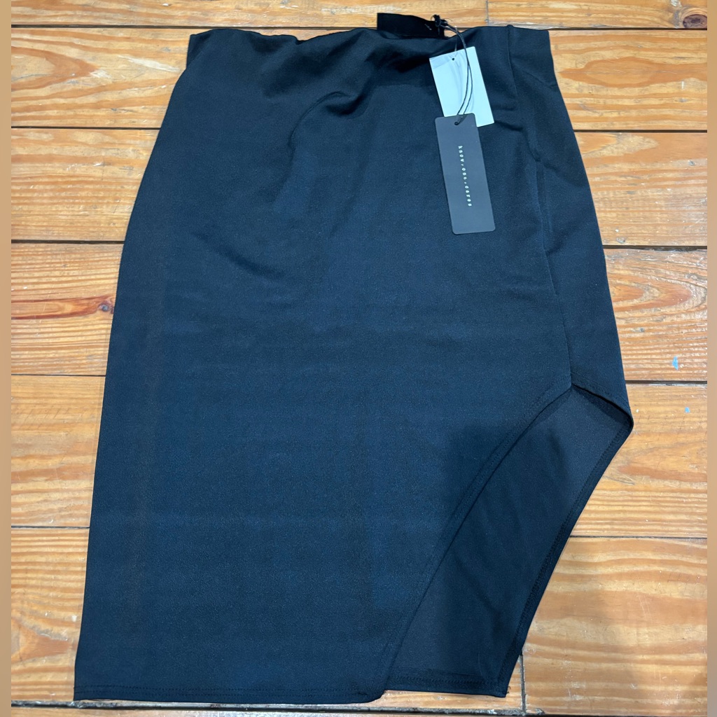 916Nwt Black Skirt